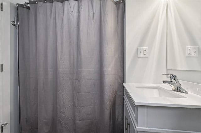 105 Becks Run Rd, Moon/Crescent Twp, PA 15108 - bathroom featuring vanity and a shower with shower curtain