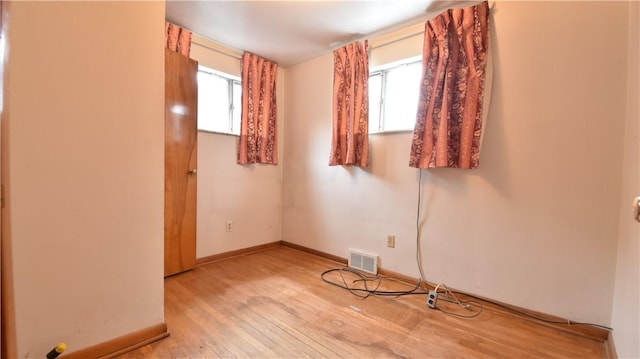 3550 Camp St, Hill District, PA 15219 - empty room featuring light wood-style flooring and baseboards