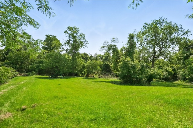 27 Windridge Dr, North Union Twp, PA 15401 - view of yard