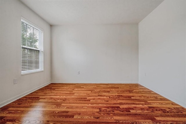520 Panorama Dr, Cecil, PA 15317 - unfurnished room featuring wood finished floors and baseboards