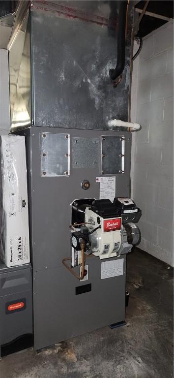 180 Pleasantview Dr, Ohioville, PA 15059 - utility room with heating unit