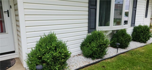 180 Pleasantview Dr, Ohioville, PA 15059 - exterior view