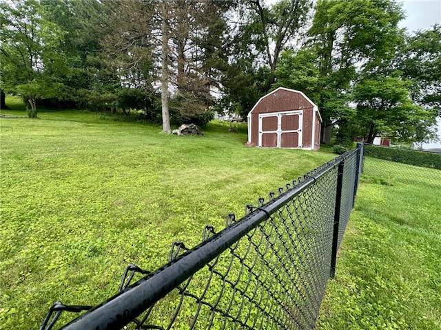 240 Reed St, Lower Burrell, PA 15068 - view of yard with a storage shed