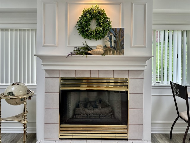 240 Reed St, Lower Burrell, PA 15068 - detailed view of a tile fireplace and wood finished floors