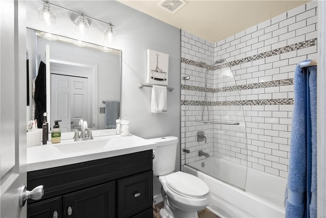 617 Woodcrest Dr, Robinson Twp Nwa, PA 15205 - bathroom featuring vanity and bathing tub / shower combination