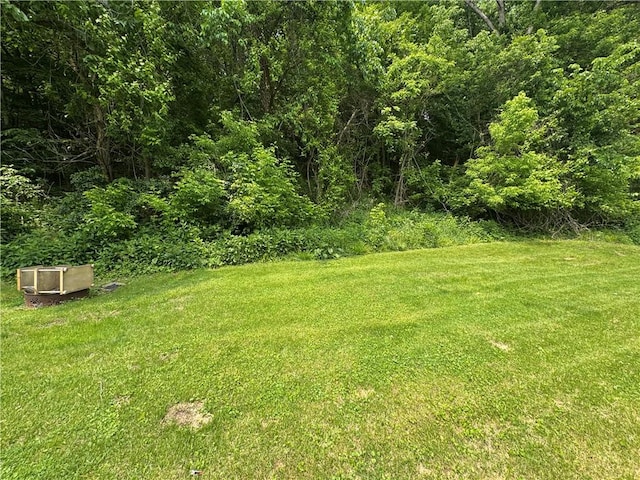 515 Pike Run Dr W, Pike Run Twp, PA 15427 - view of grassy yard