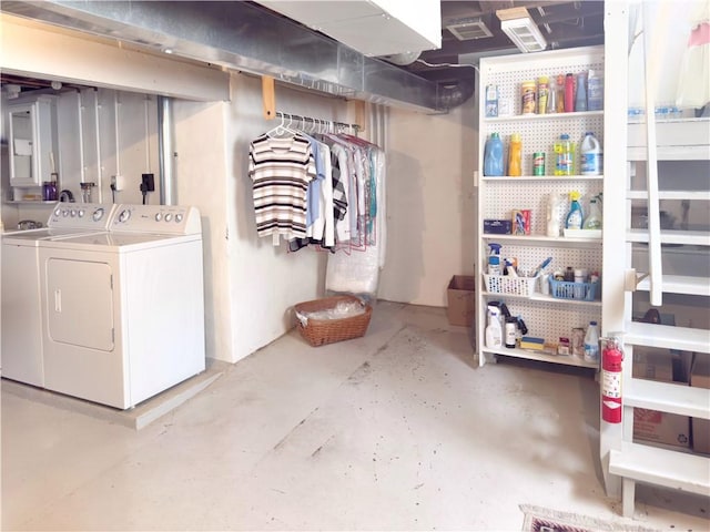1604 Ross Hill Rd, Patterson Twp, PA 15010 - unfinished basement featuring washing machine and clothes dryer