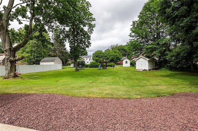 1283 Ashton Rd, Sharon, PA 16146 - view of yard featuring a storage unit