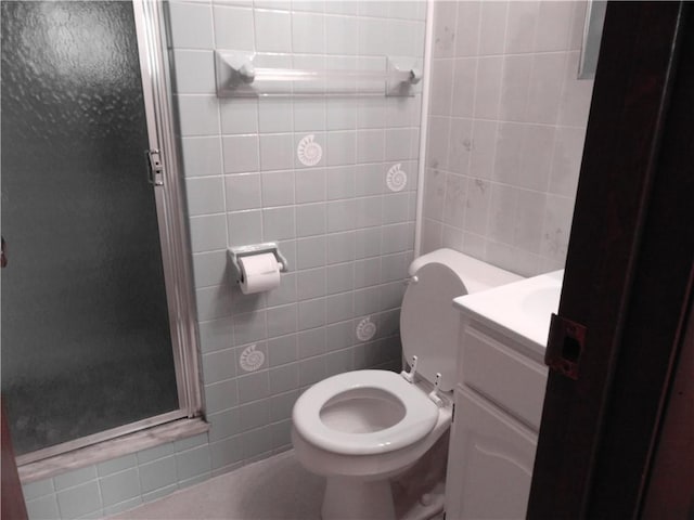 127 Louis Dr, Stowe Twp, PA 15136 - bathroom with vanity, a shower stall, and tile walls