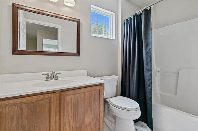 6032 Hawthorn Dr, Moon/Crescent Twp, PA 15108 - full bath with vanity and shower / bath combo with shower curtain