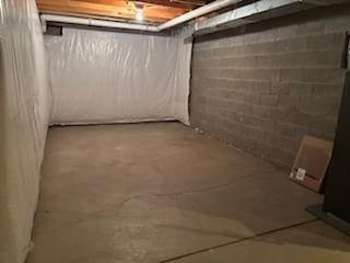 6032 Hawthorn Dr, Moon/Crescent Twp, PA 15108 - view of unfinished below grade area