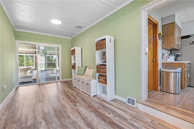 160 Sonnie Dr, Salem Twp Wml, PA 15624 - view of unfurnished sunroom