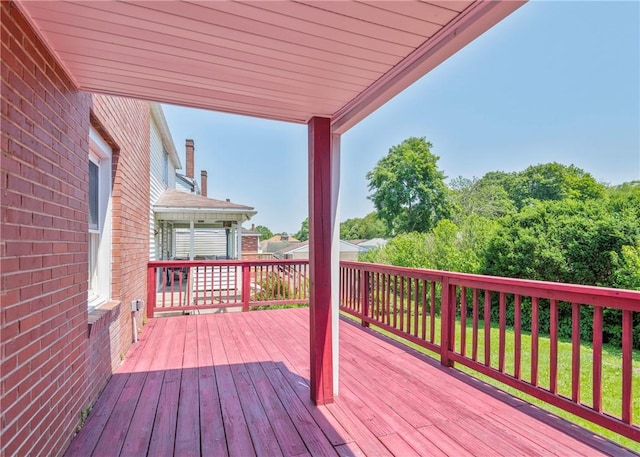 1709 Main St, Aliquippa, PA 15001 - view of wooden deck