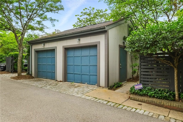 1606 Merriman Ct, South Side, PA 15203 - view of garage