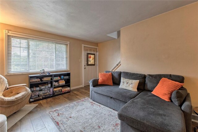 712 N 2nd St, Jeannette, PA 15644 - living area with hardwood / wood-style floors