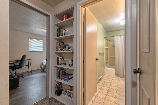 712 N 2nd St, Jeannette, PA 15644 - corridor with baseboards and an office area