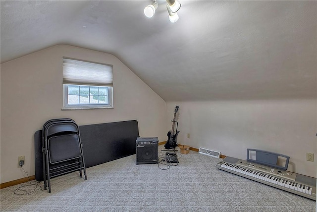 712 N 2nd St, Jeannette, PA 15644 - additional living space with lofted ceiling, carpet, and a desk