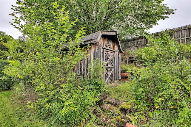 712 N 2nd St, Jeannette, PA 15644 - view of shed