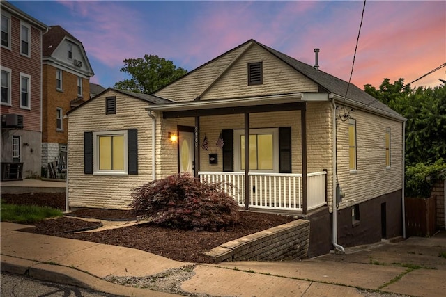 2960 Brevard Ave, Brentwood, PA 15227 - view of front of property with a porch