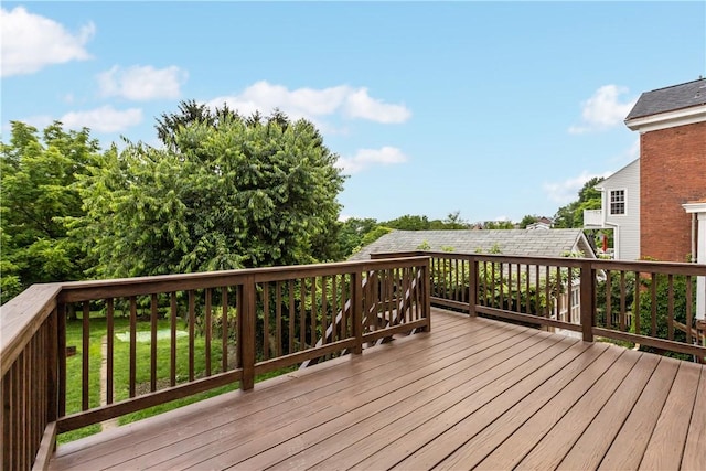 2960 Brevard Ave, Brentwood, PA 15227 - view of wooden terrace