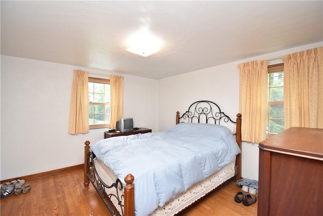 104 Sherwick Dr, Elizabeth Twp/Boro, PA 15037 - bedroom with wood finished floors