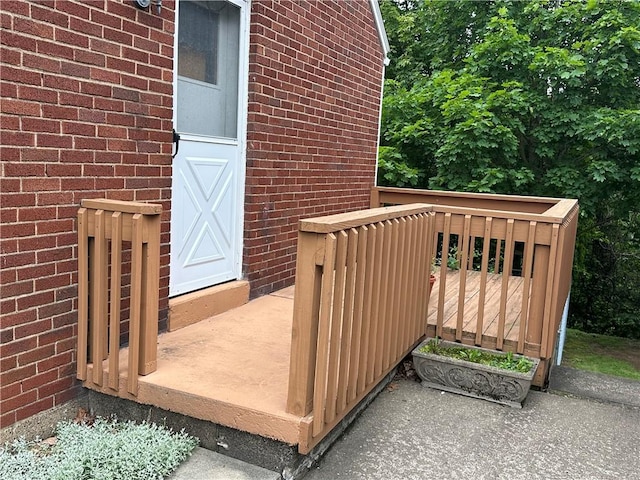 104 Sherwick Dr, Elizabeth Twp/Boro, PA 15037 - view of deck