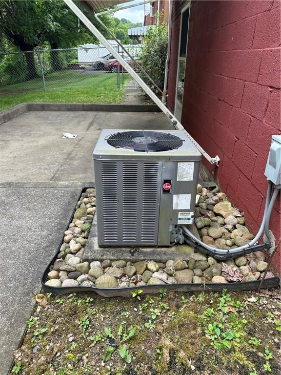 104 Sherwick Dr, Elizabeth Twp/Boro, PA 15037 - exterior view of a central AC unit