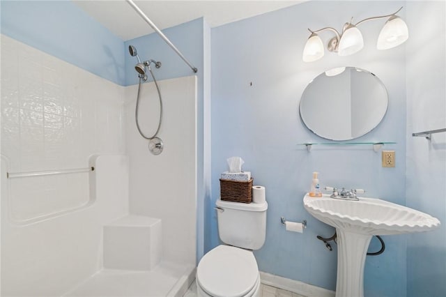 11 Sunset Ct, Cranberry Twp, PA 16066 - bathroom with a shower and toilet