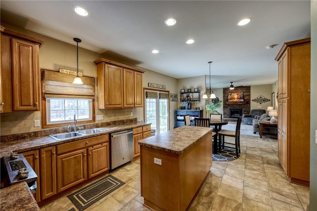 1603 Lori Ln, Hermitage, PA 16148 - kitchen featuring appliances with stainless steel finishes, dark countertops, a center island, plenty of natural light, and recessed lighting