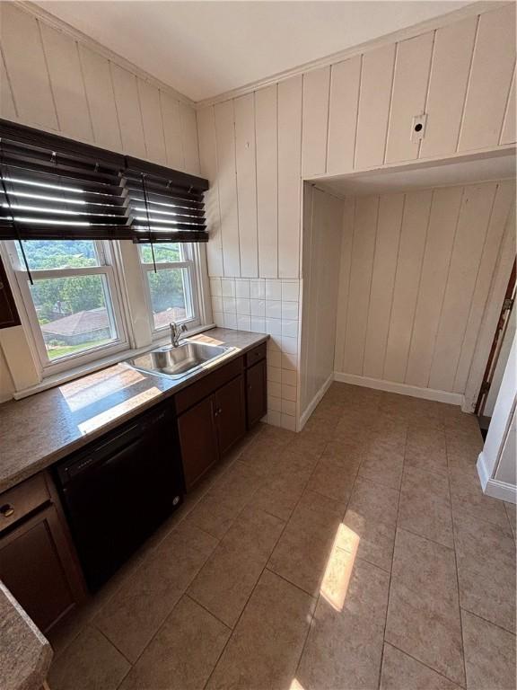 301 Marion Ave, Forest Hills Boro, PA 15221 - photo 16