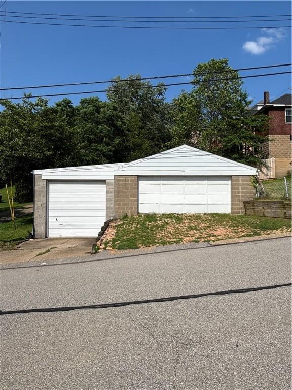 301 Marion Ave, Forest Hills Boro, PA 15221 - photo 32