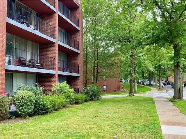 446 Hoodridge Dr Unit 210, Castle Shannon, PA 15234 - view of community with a yard