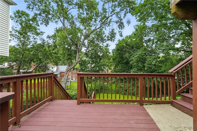 717 Kewanna Ave, Mt Lebanon, PA 15234 - view of wooden deck