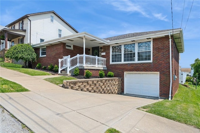 111 S Hitchman St, Mount Pleasant Boro, PA 15666 - photo 1