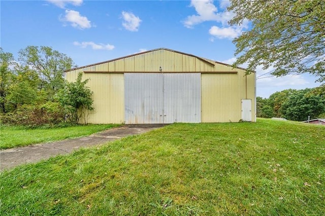 1920 Renton Rd, Plum Boro, PA 15239 - view of pole building featuring a yard