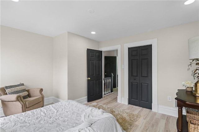 927 Greenfield Ave, Greenfield, PA 15217 - bedroom with wood finished floors and recessed lighting