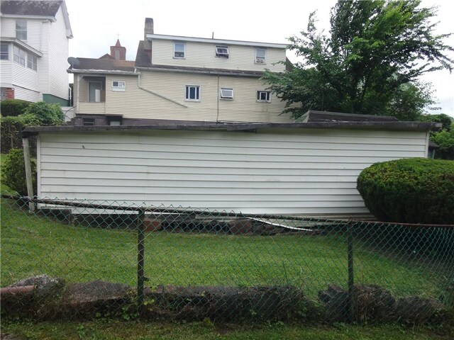 207 Nemacolin St, Brownsville, PA 15417 - photo 16