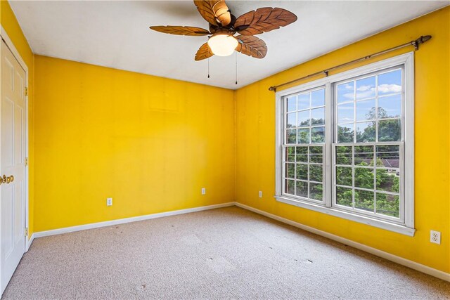 246 Johnston Rd, Bentleyville, PA 15314 - empty room with carpet and a ceiling fan