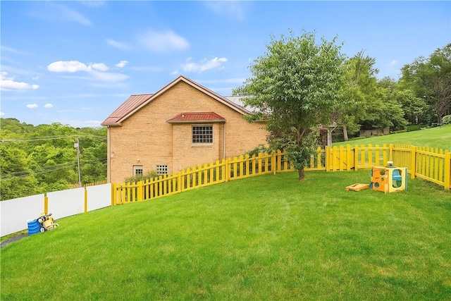 246 Johnston Rd, Bentleyville, PA 15314 - view of fenced backyard