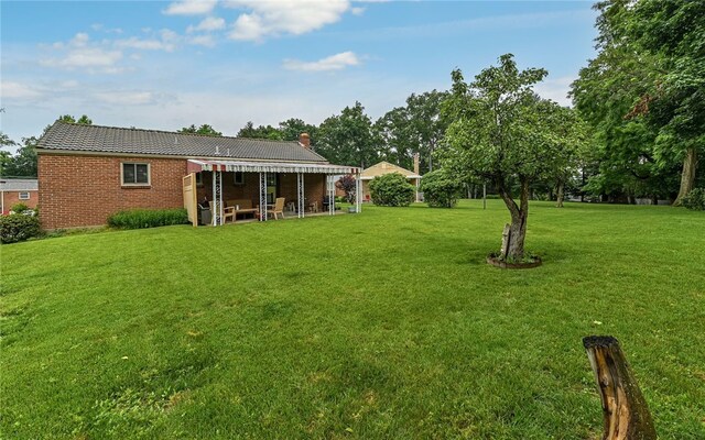 105 Hilltop Cir, Shaler, PA 15116 - view of grassy yard