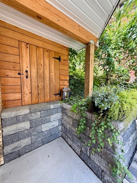 1713 Buchanan Ext, Aliquippa, PA 15001 - view of patio