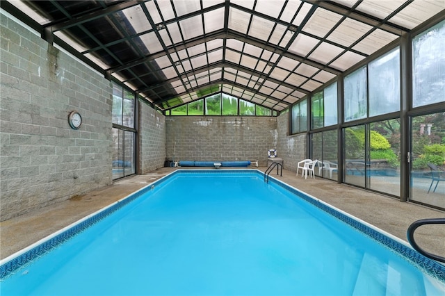2370 Morrow Rd, Upper St Clair, PA 15241 - view of indoor pool