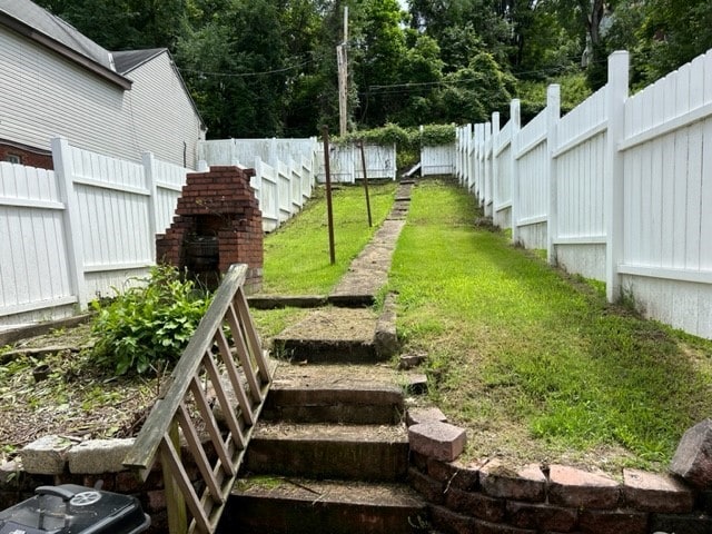 2618 Salisbury St, South Side, PA 15210 - view of fenced backyard