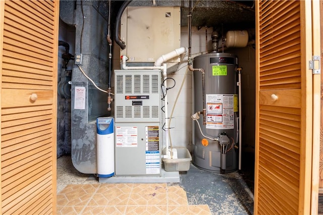 2429 Rose Garden Rd, Banksville/Westwood, PA 15220 - utility room with gas water heater and heating unit