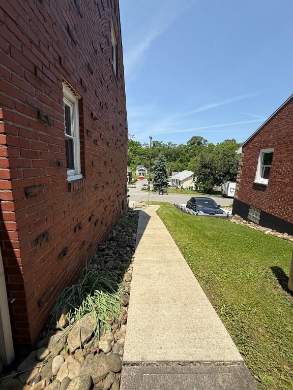 1320 Main St, Bridgeville, PA 15017 - view of grassy yard
