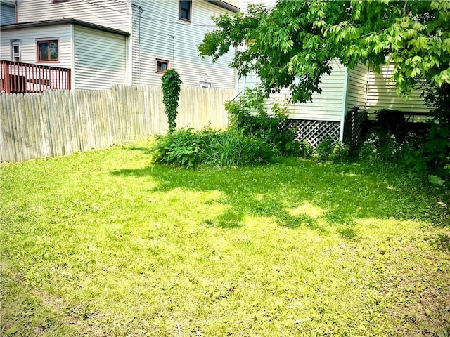 424 Hess Ave, Erie City, PA 16507 - view of yard