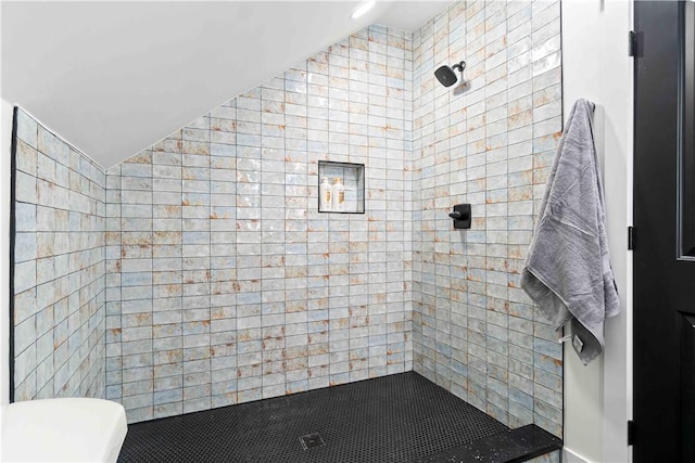 161 Morewood, Oakland, PA 15213 - bathroom featuring tiled shower and vaulted ceiling