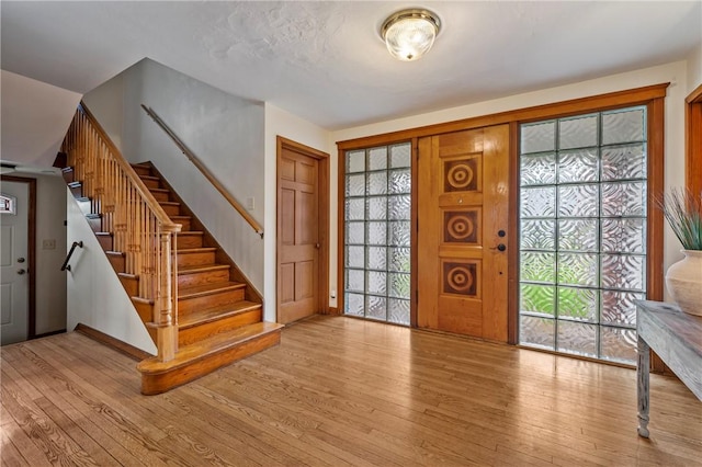 114 Pillow Ave, Cheswick, PA 15024 - foyer entrance featuring wood finished floors and stairway