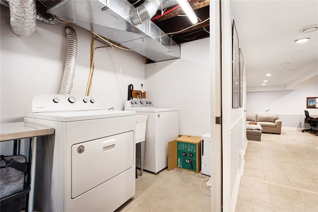625 S Aiken Ave, Shadyside, PA 15232 - laundry room featuring separate washer and dryer and recessed lighting