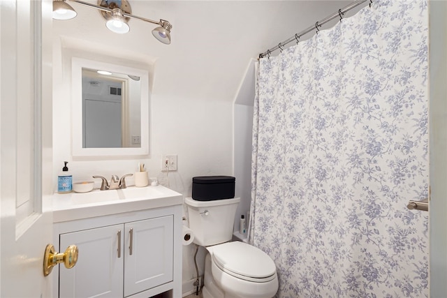 625 S Aiken Ave, Shadyside, PA 15232 - bathroom with vanity and curtained shower